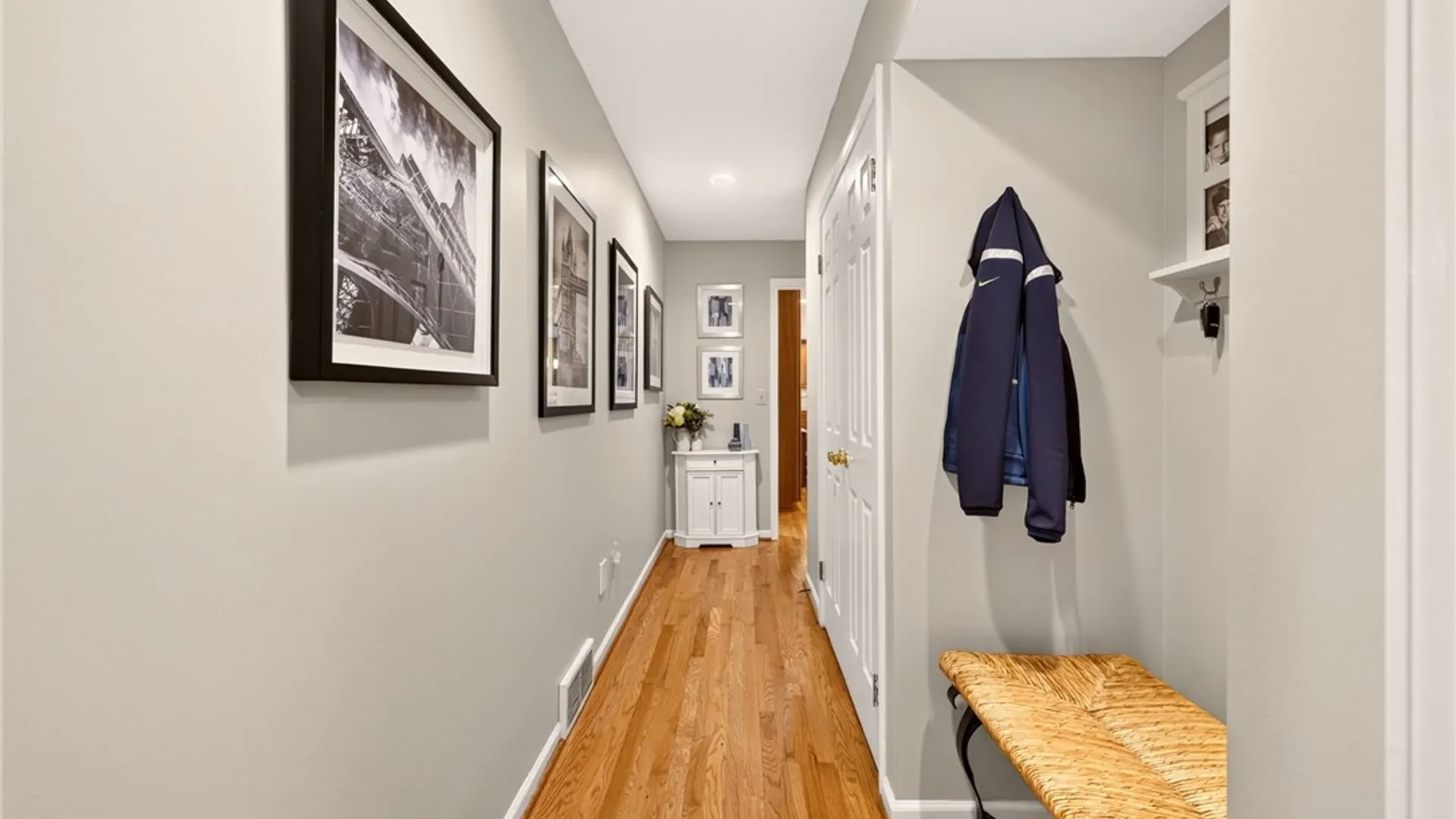 Property at 3 Farm Field Lane, Pittsford, NY 14534 22