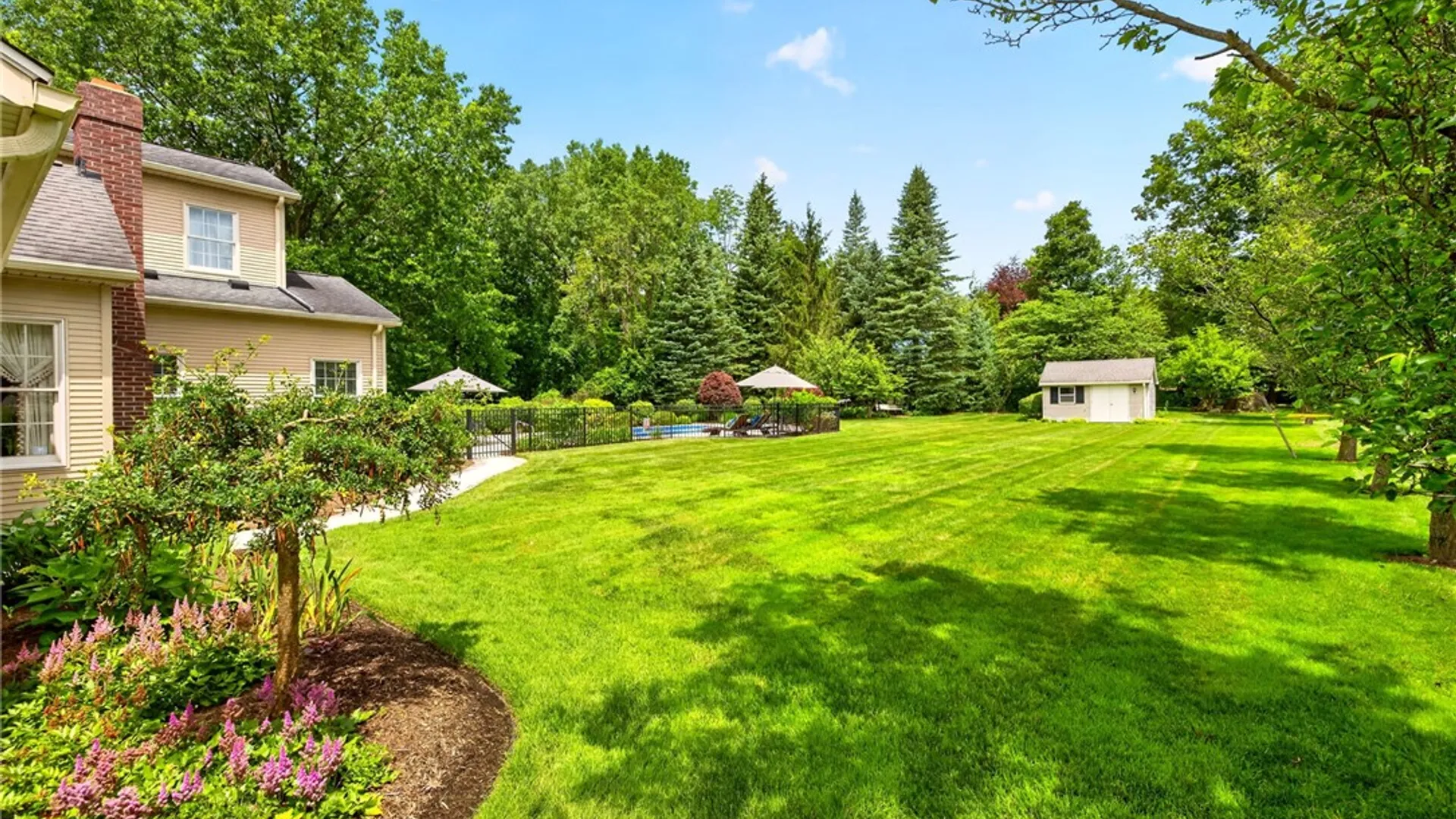 Property at 3 Farm Field Lane, Pittsford, NY 14534 37