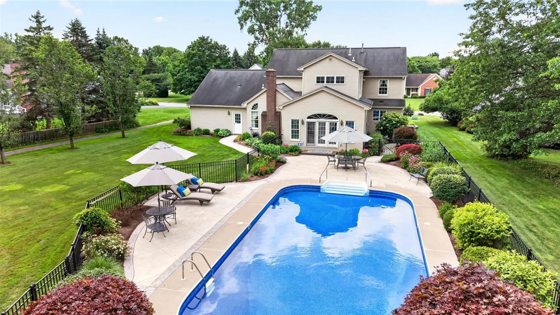 Property at 3 Farm Field Lane, Pittsford, NY 14534 47