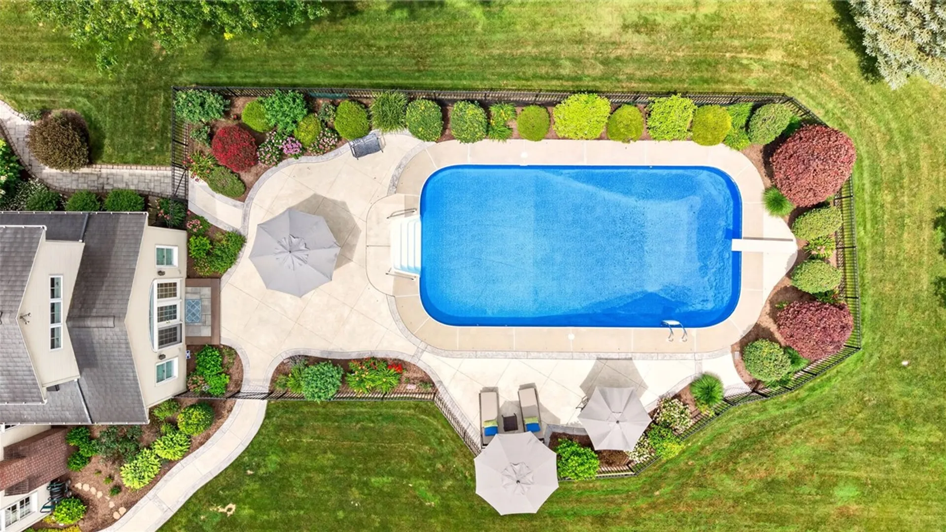 Property at 3 Farm Field Lane, Pittsford, NY 14534 49