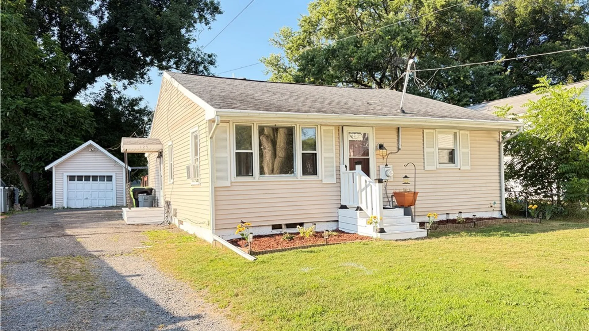 Property at 125 Campbell Road, Salina, NY 13211 4