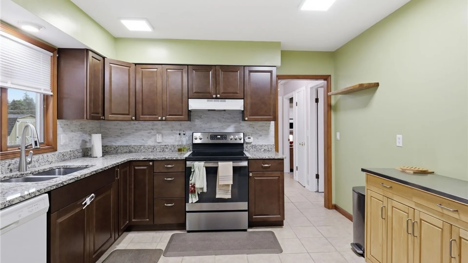 Property at 13 Lorraine Drive, Manchester, NY 14548 17