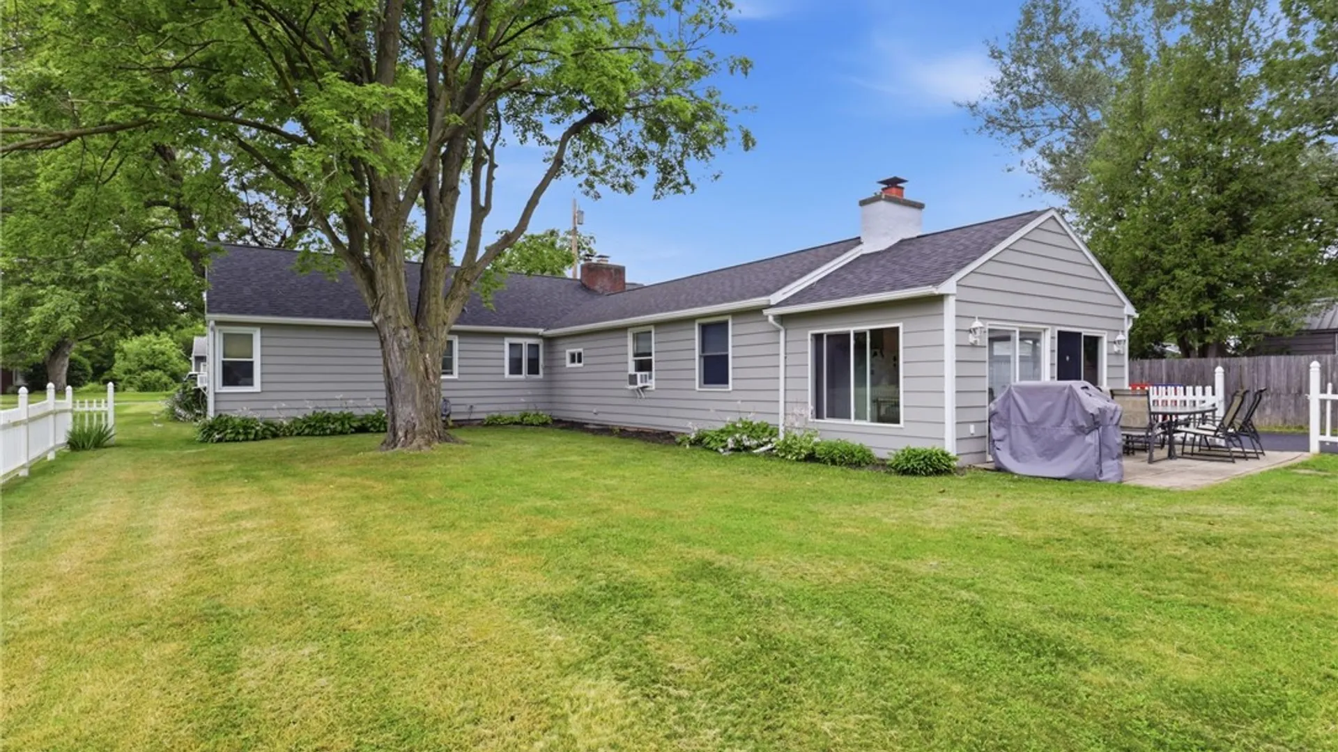 Property at 13 Lorraine Drive, Manchester, NY 14548 26