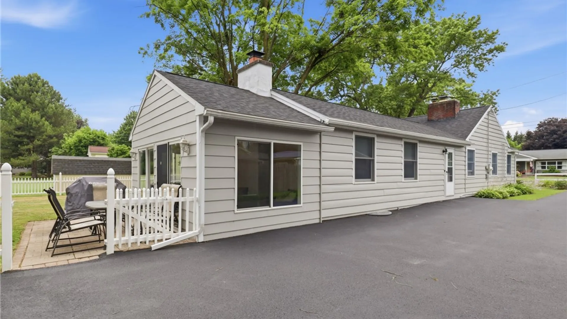 Property at 13 Lorraine Drive, Manchester, NY 14548 28