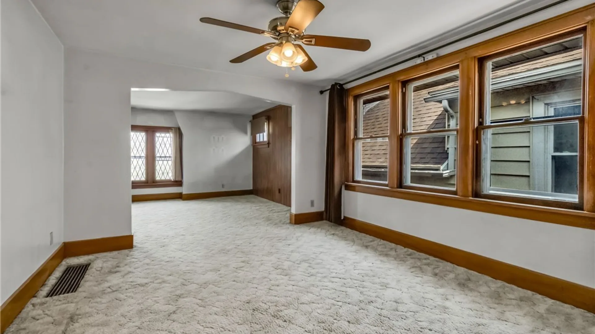 Property at 2549 Genesee Street, Cheektowaga, NY 14225 15