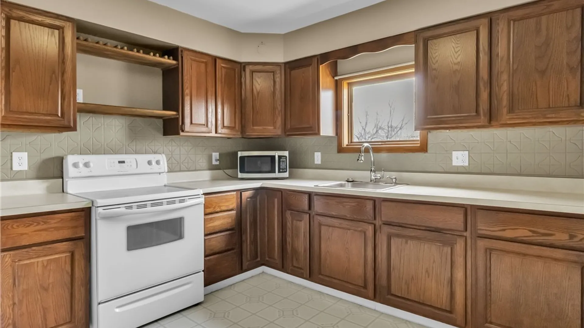 Property at 2549 Genesee Street, Cheektowaga, NY 14225 20