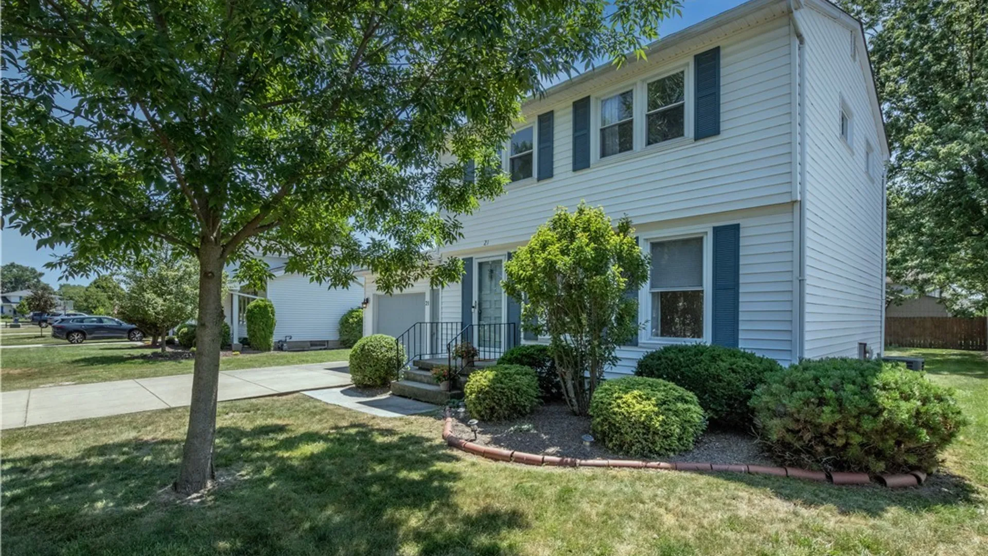 Property at 21 Beaumont Drive, Amherst, NY 14228 2