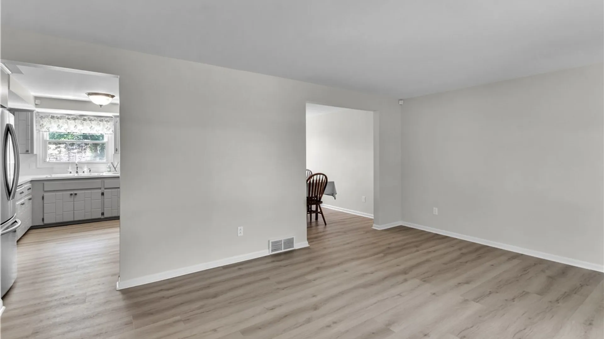 Property at 21 Beaumont Drive, Amherst, NY 14228 9