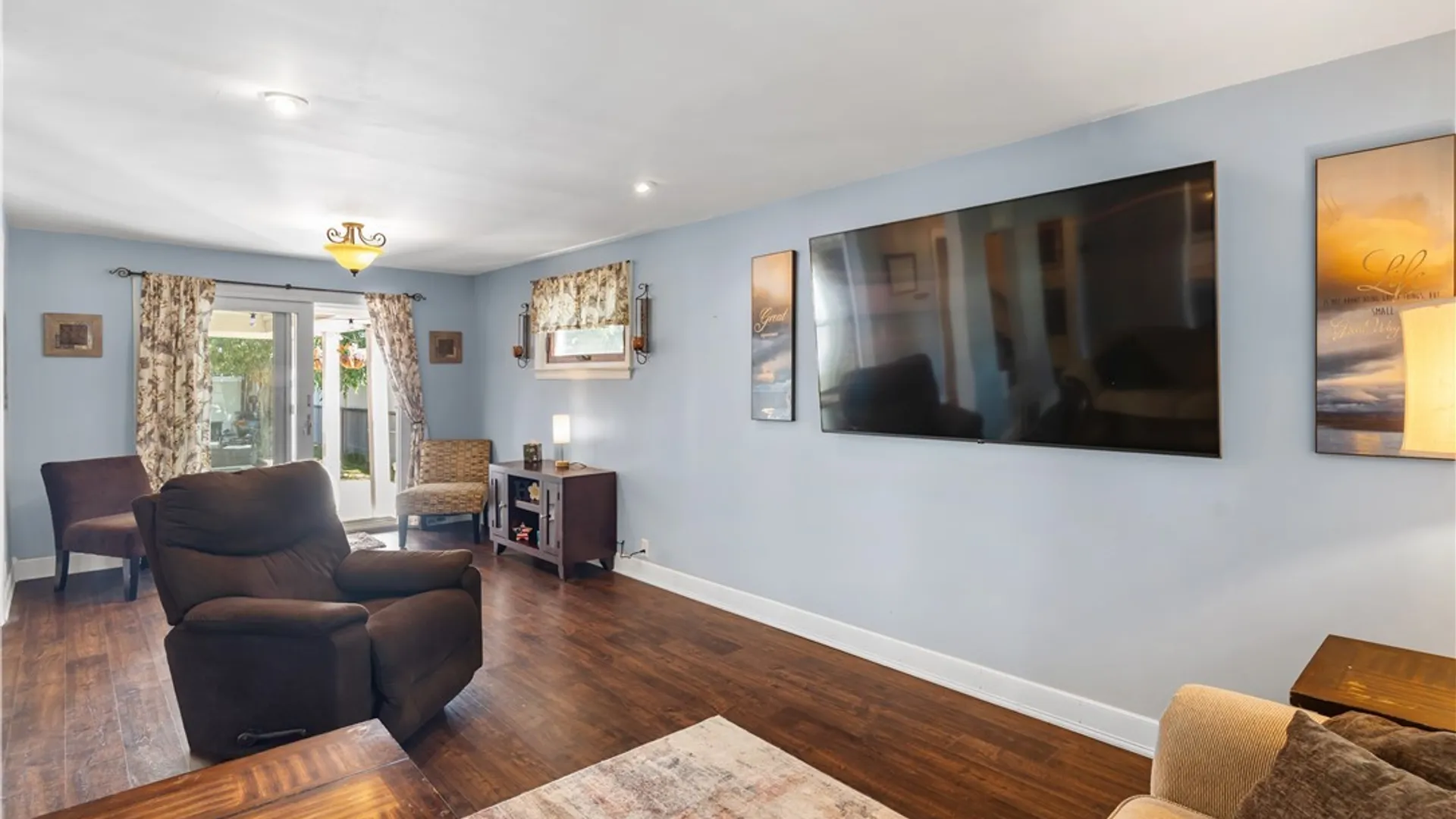 Property at 117 Emerald Drive, West Seneca, NY 14224 10