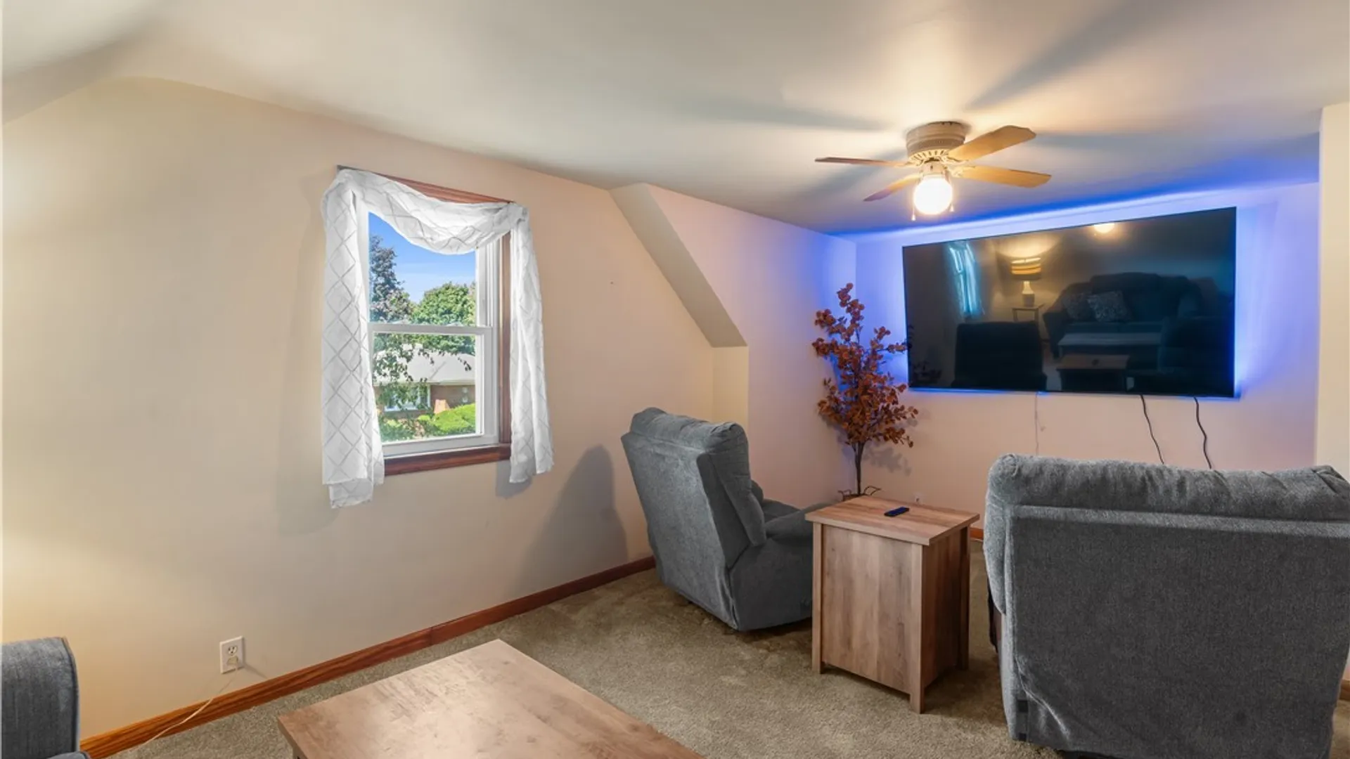 Property at 117 Emerald Drive, West Seneca, NY 14224 22