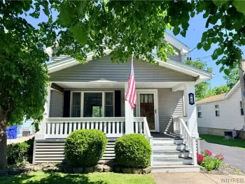 Property at 40 Norwood Drive, West Seneca, NY 14224