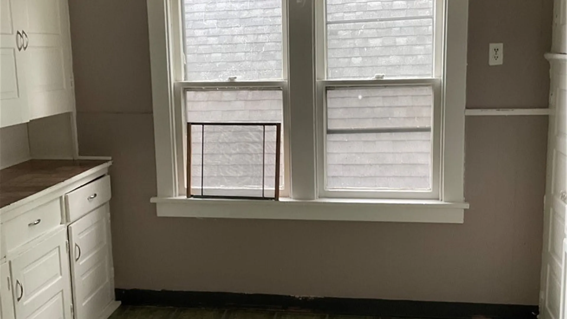 Property at 202 Chadduck Avenue, Buffalo, NY 14207 9