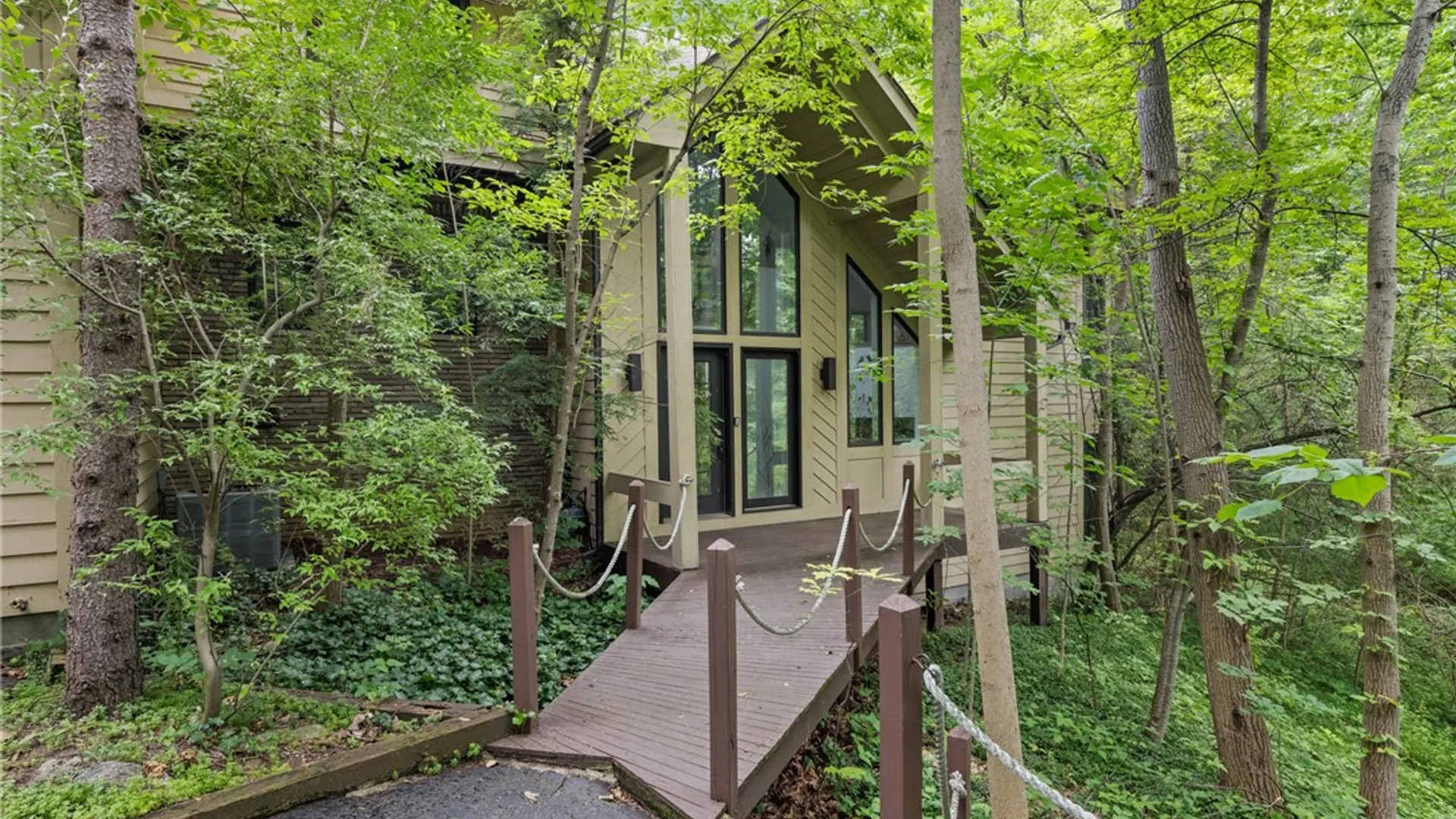 Property at 7271 Hertfordshire, Victor, NY 14564 18