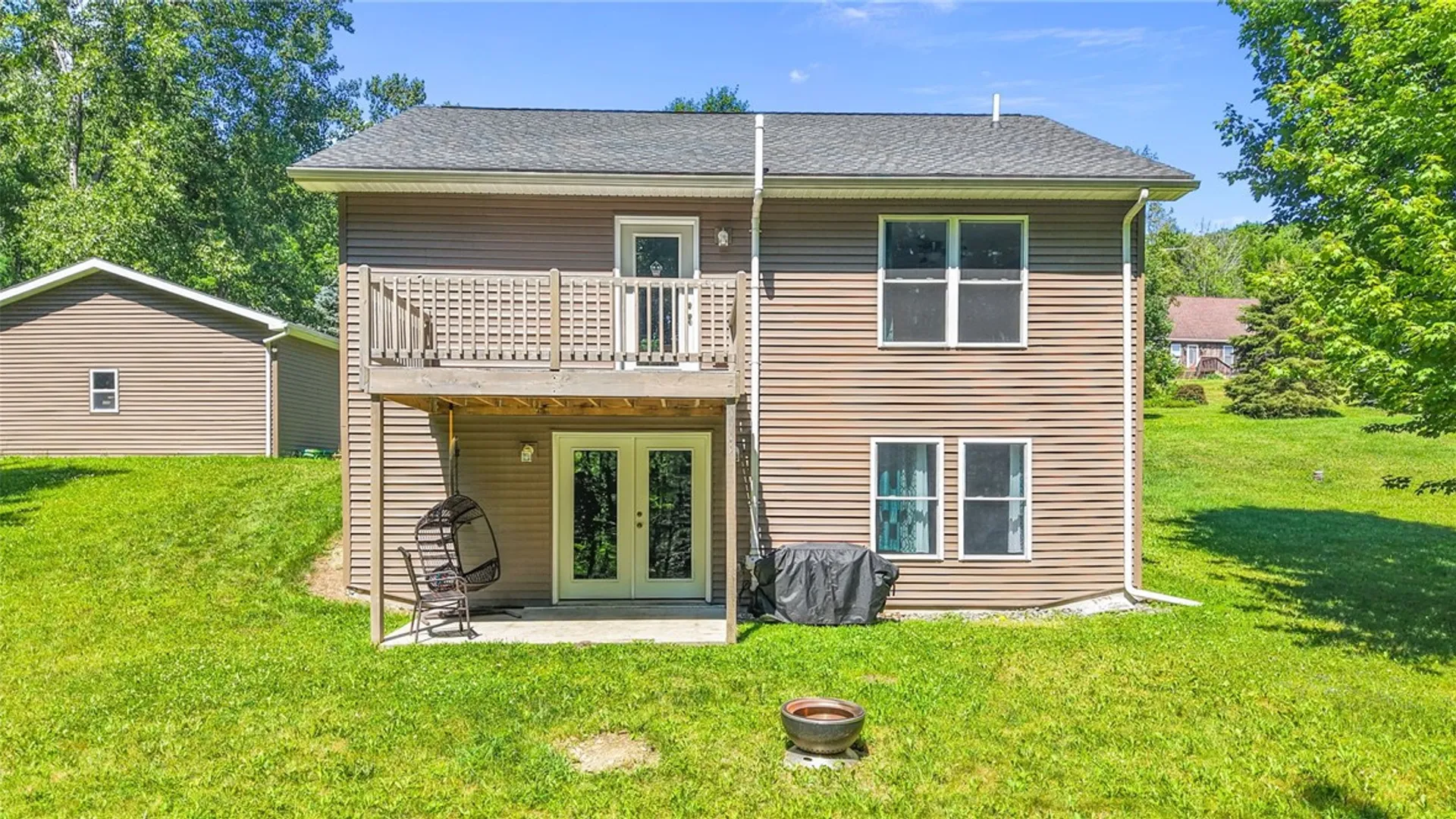 Property at 209 Stonehaven Circle, Newfield, NY 14867 4