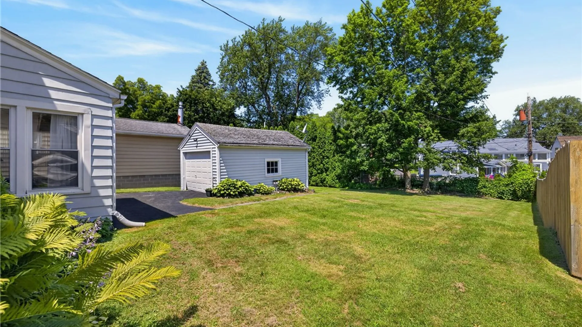 Property at 66 Gilbert Dr, Irondequoit, NY 14609 24