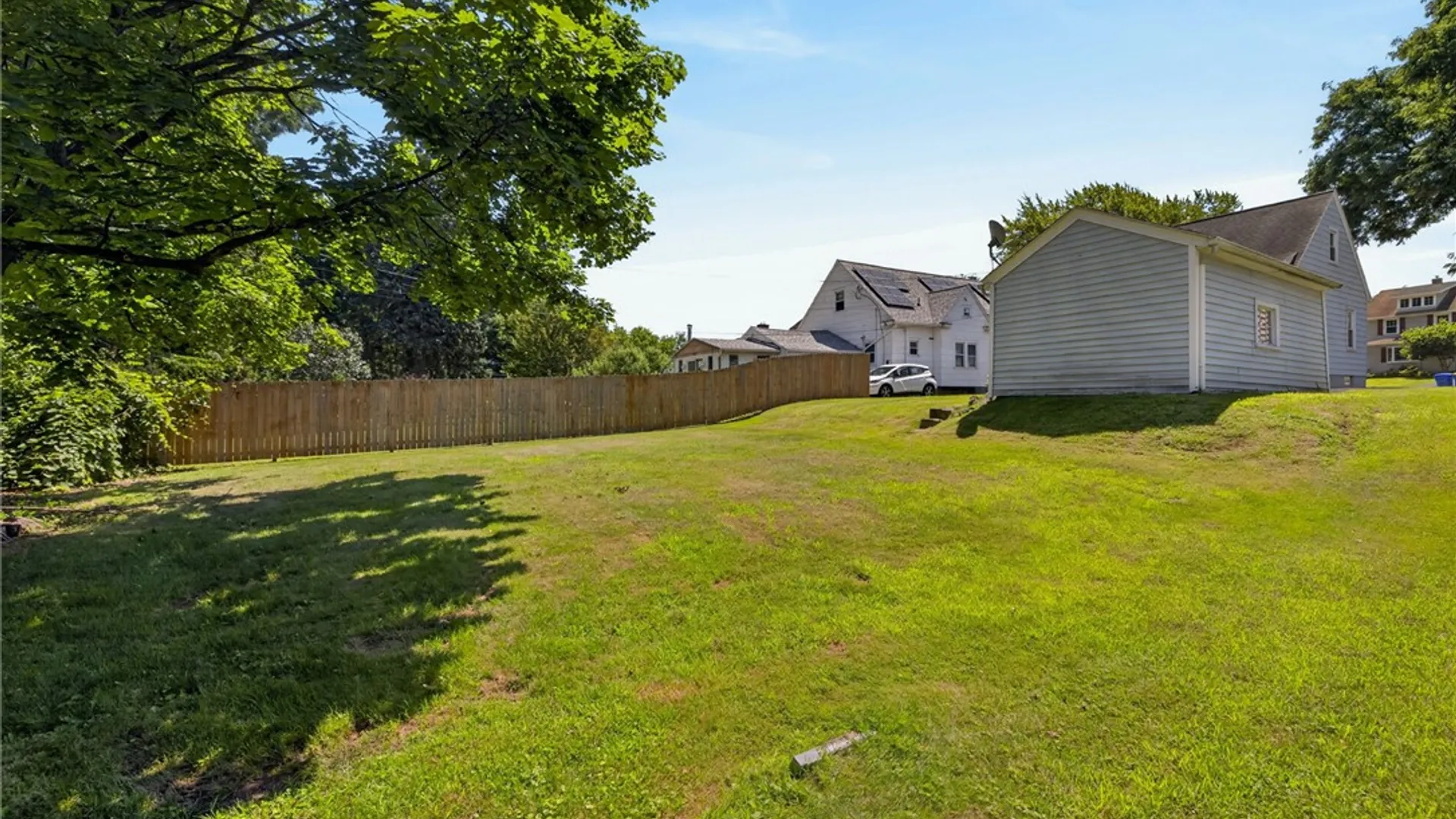 Property at 66 Gilbert Dr, Irondequoit, NY 14609 27
