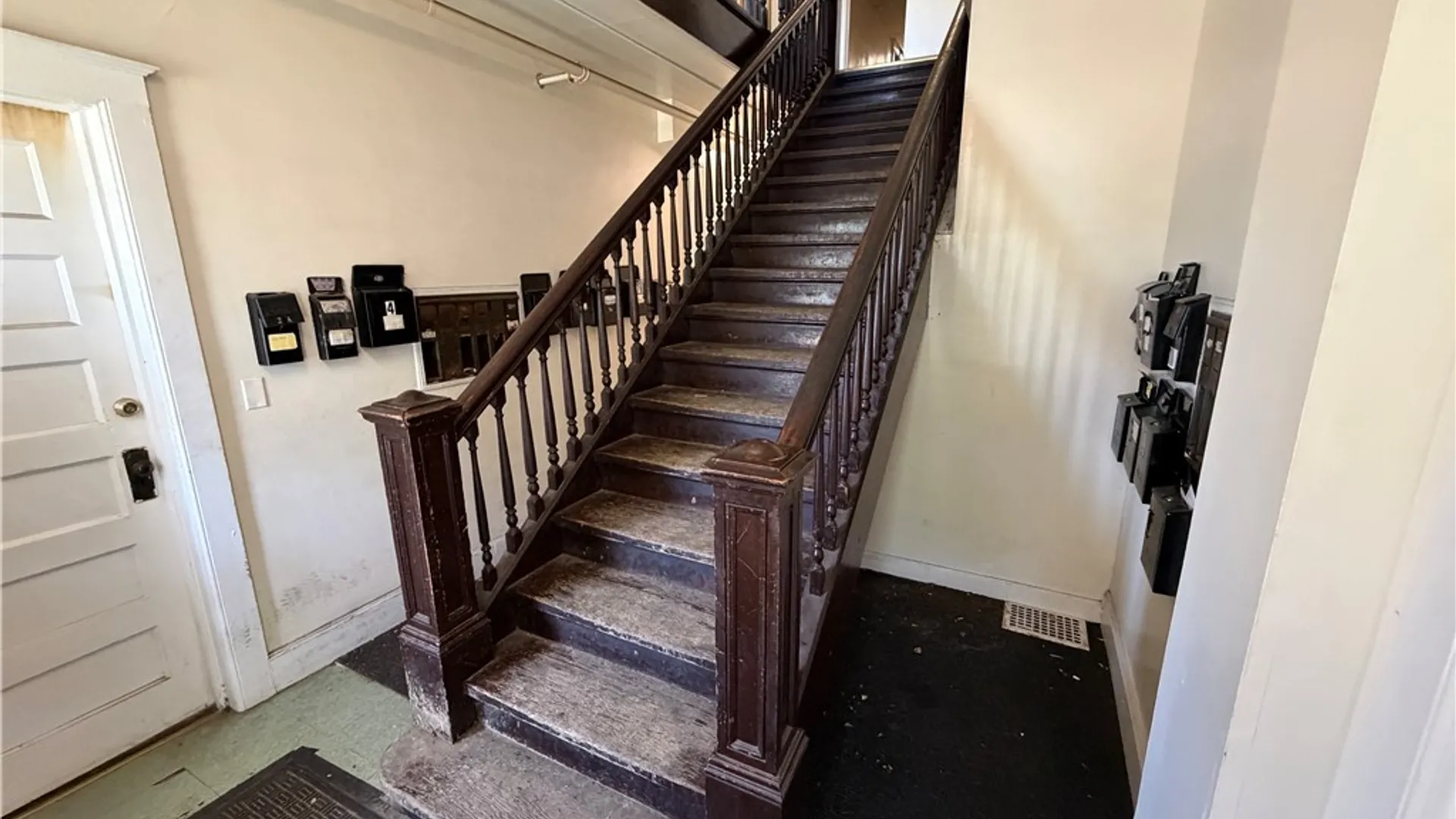 Property at 1056 W Genesee Street, Syracuse, NY 13204 30