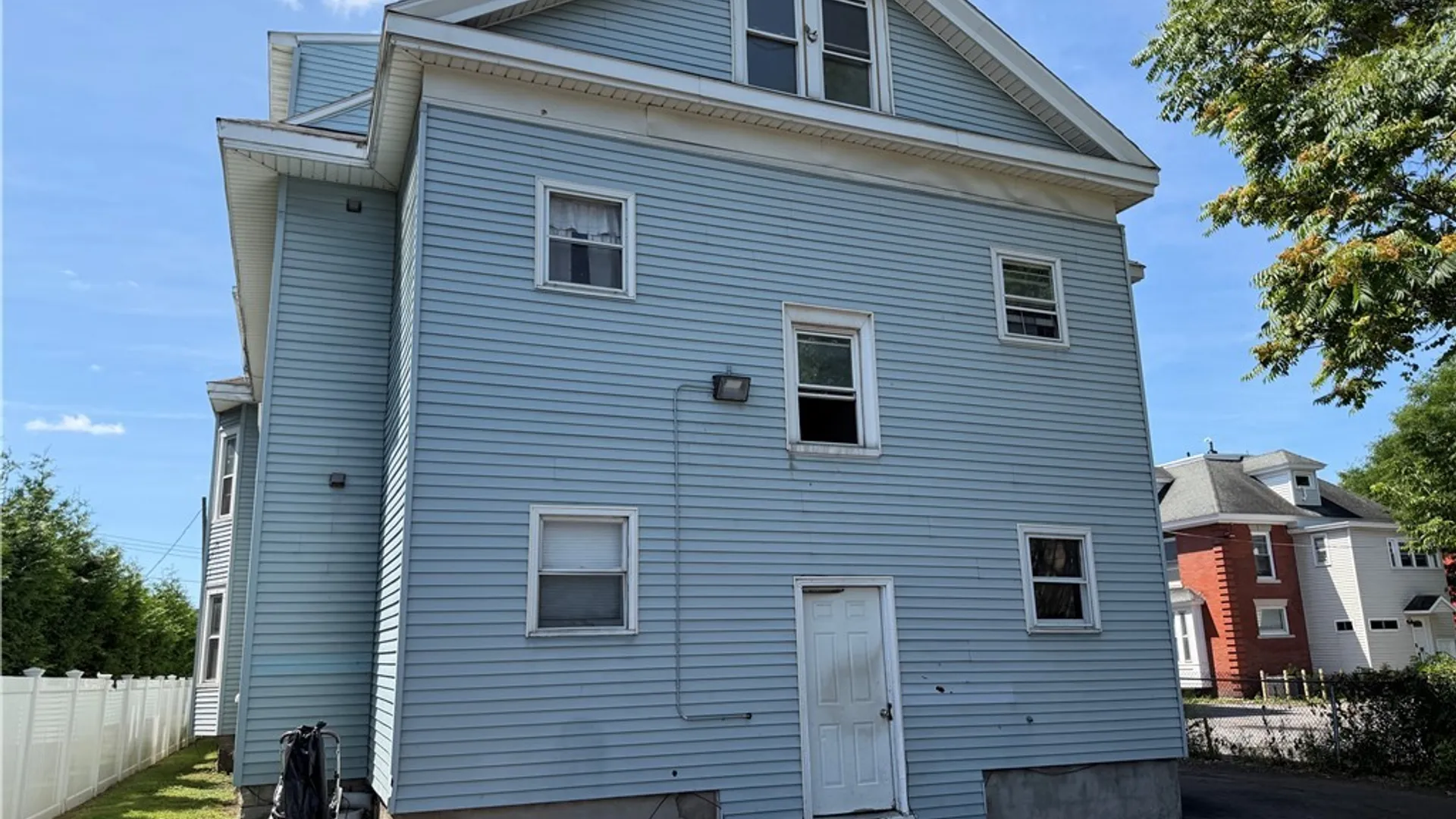 Property at 1056 W Genesee Street, Syracuse, NY 13204 7