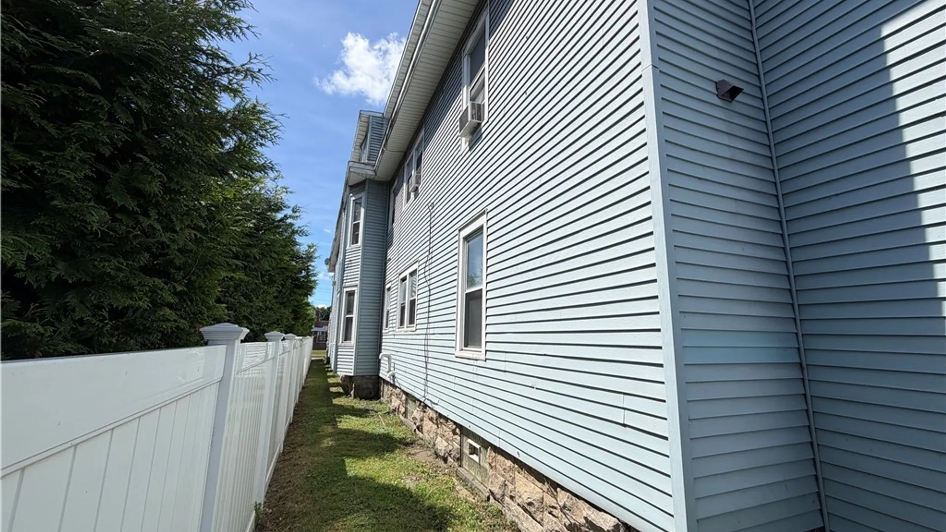 Property at 1056 W Genesee Street, Syracuse, NY 13204 8