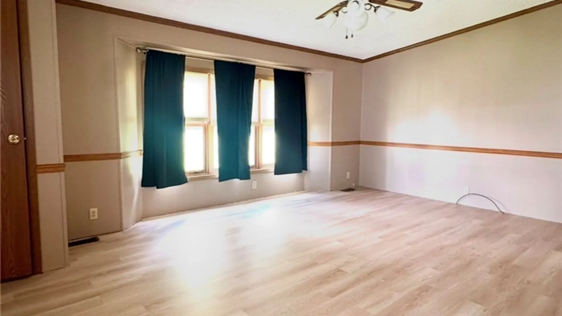 Property at 5 White Water Court, Hamburg, NY 14075 2