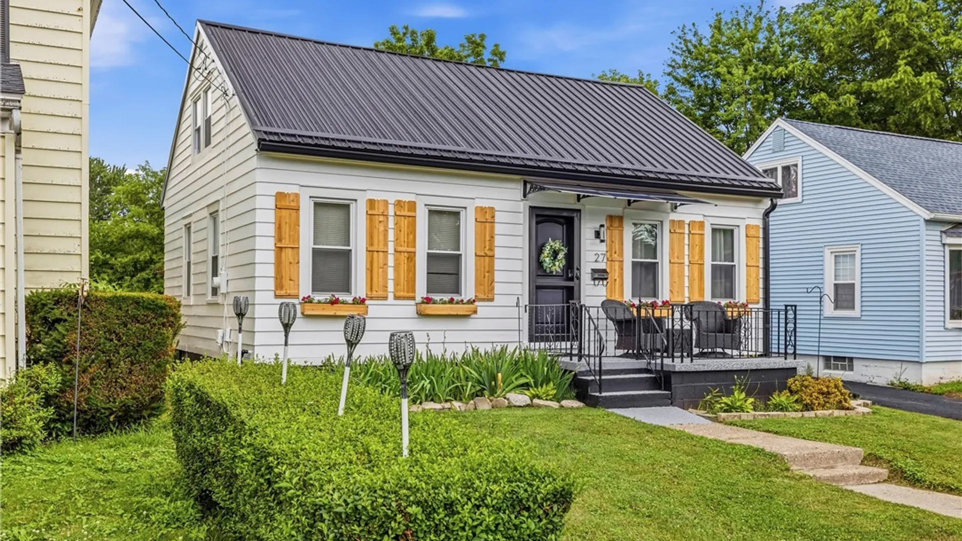 Property at 27 Hyde Park, Lockport City, NY 14094 2