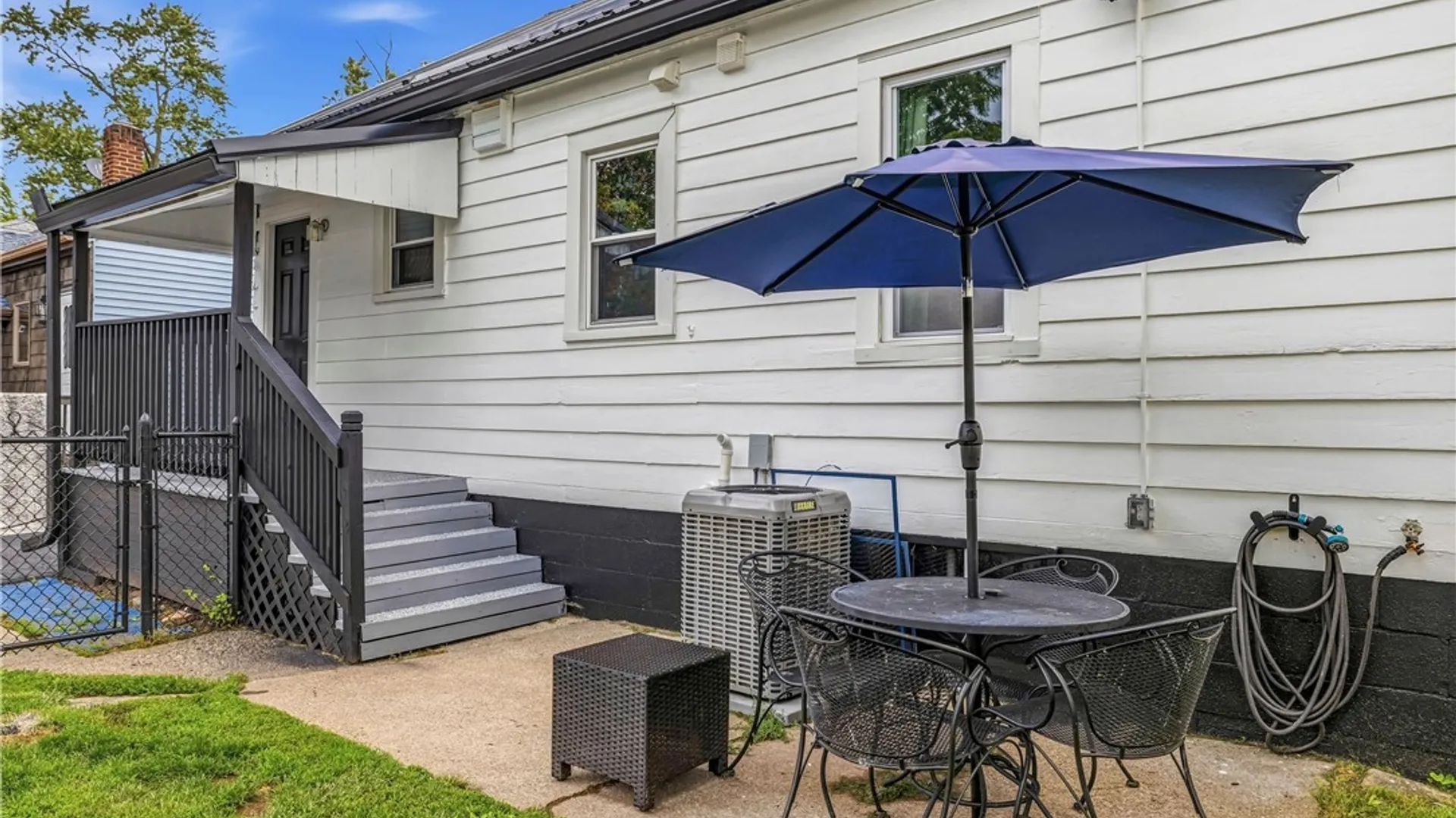 Property at 27 Hyde Park, Lockport City, NY 14094 7