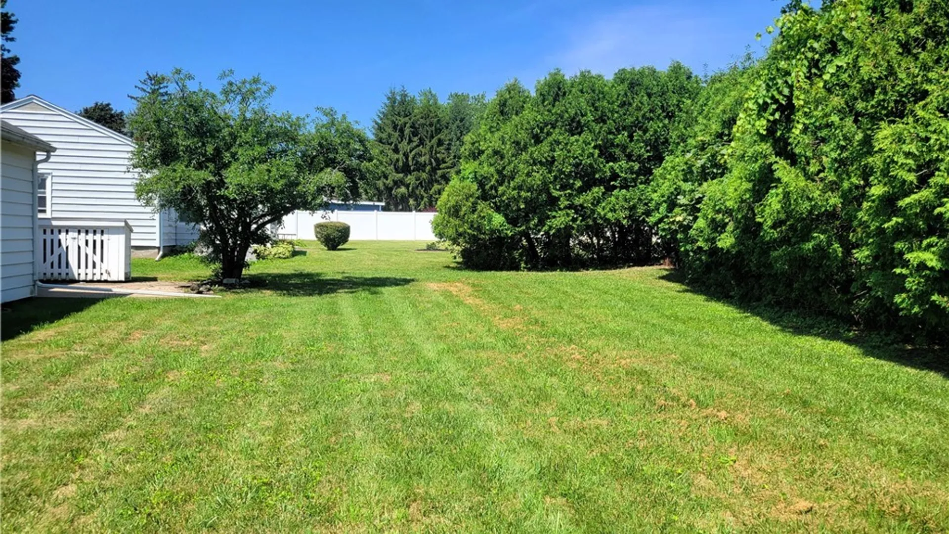 Property at 9 Melrose Parkway, Owasco, NY 13021 24