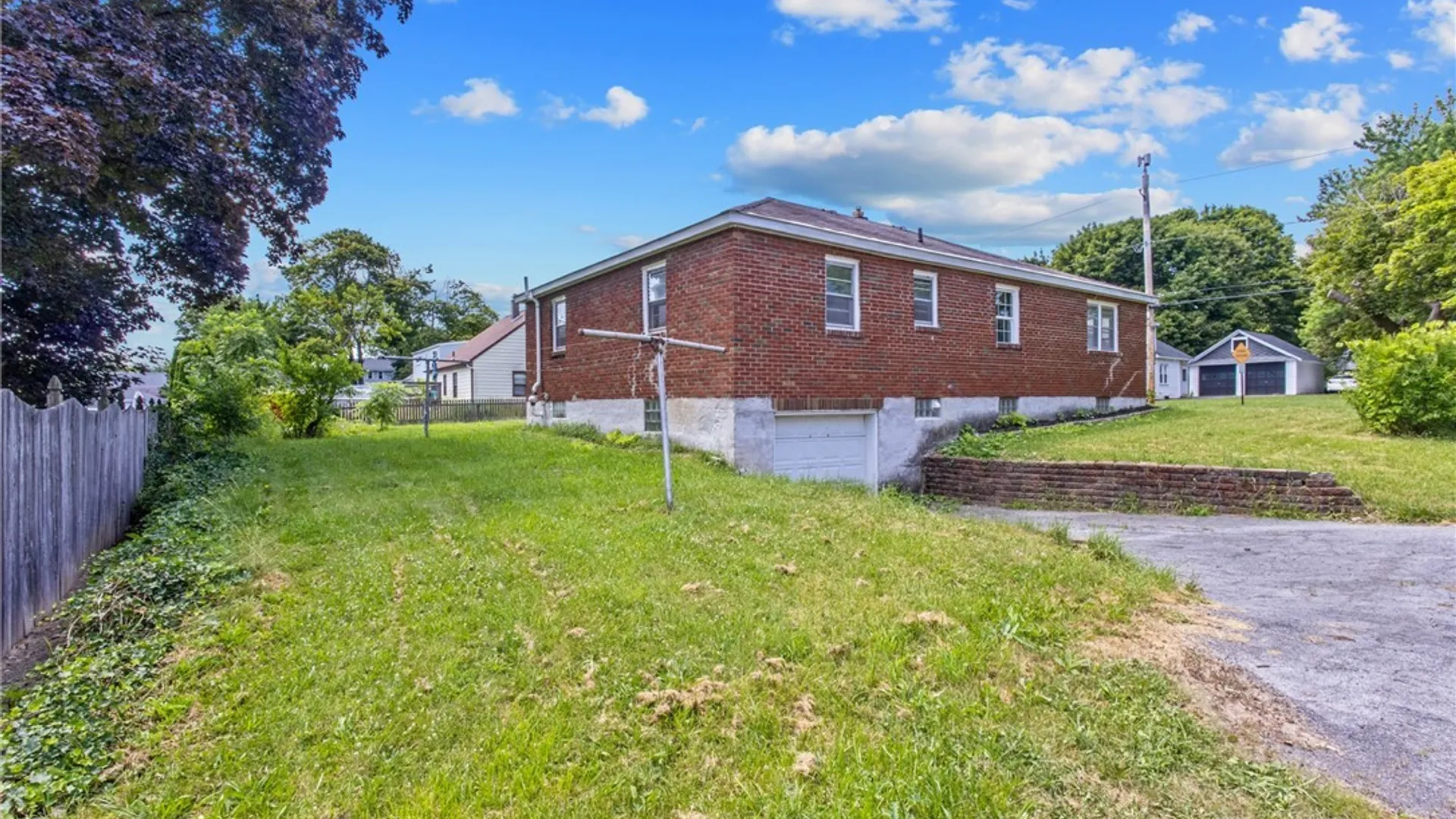 Property at 274 Pleasantview Avenue, Syracuse, NY 13208 25