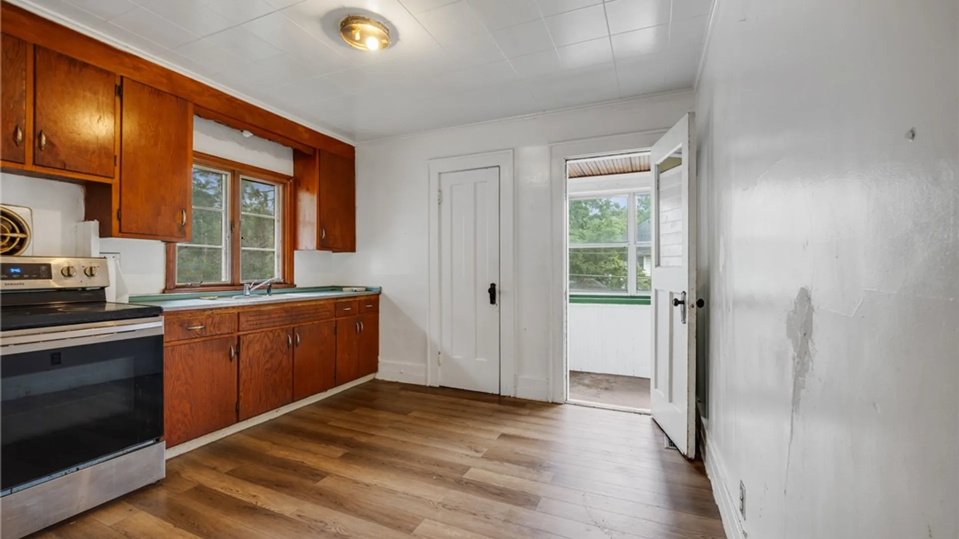 Property at 95 W High, Rochester, NY 14619 18