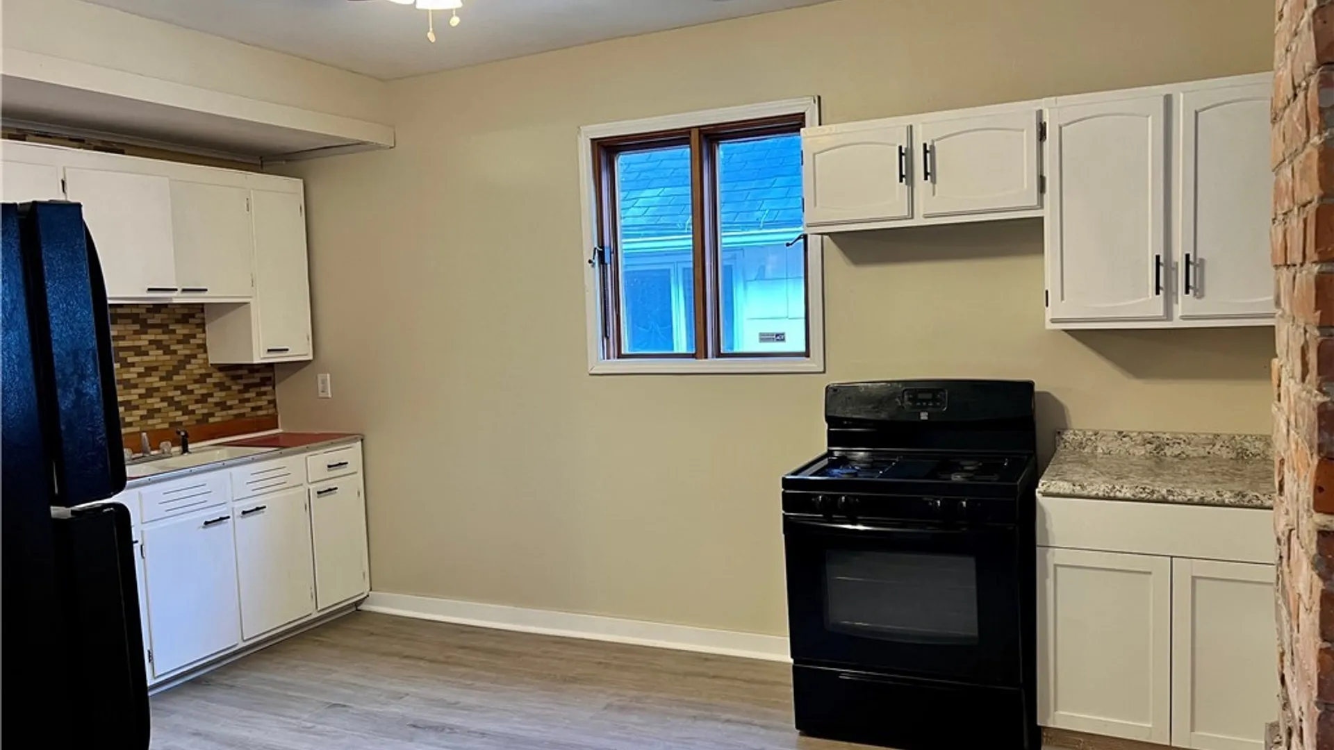 Property at 91 Weiss Street, Buffalo, NY 14206 4