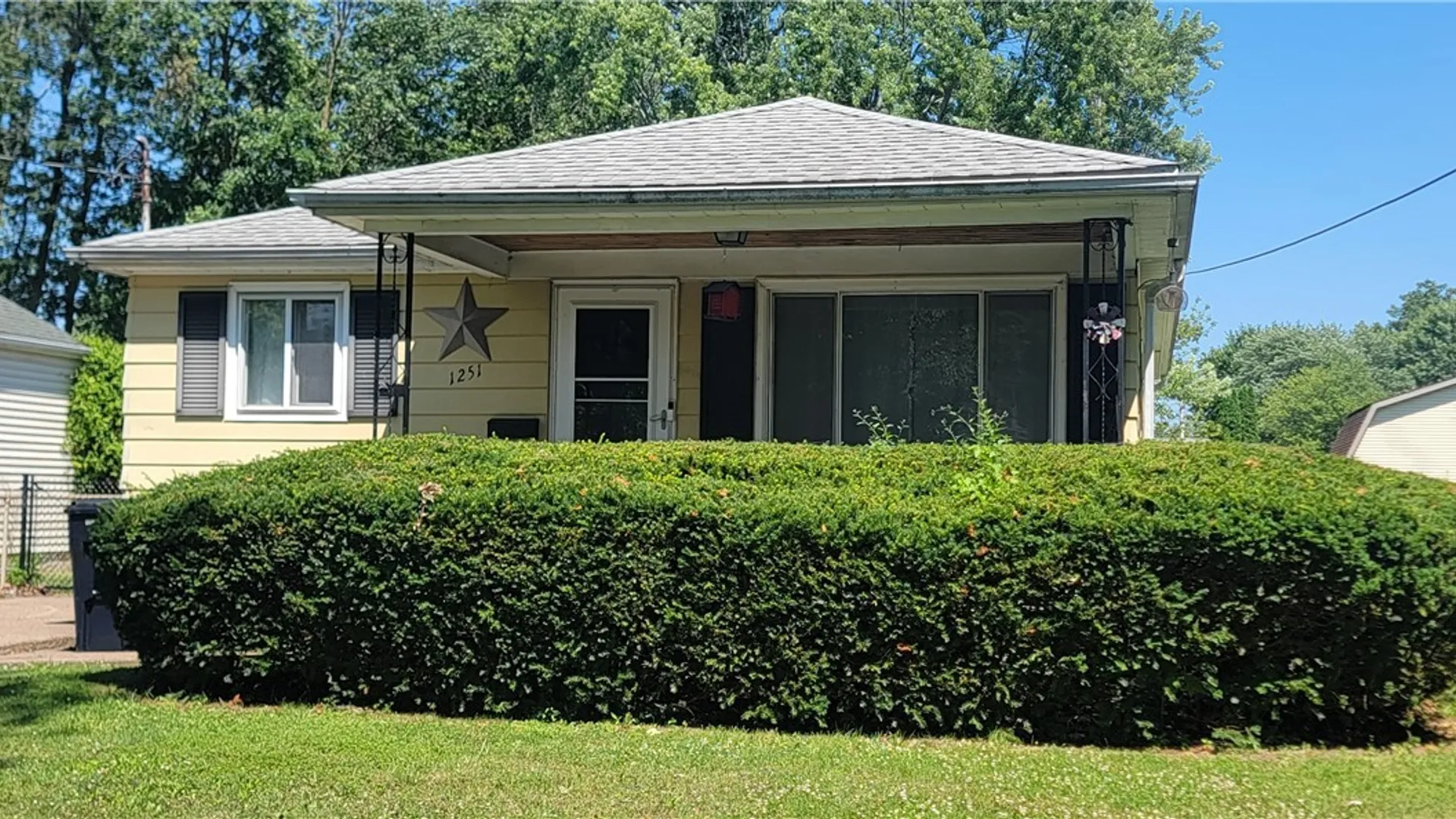 Property at 1251 94th Street, Niagara Falls, NY 14304 2