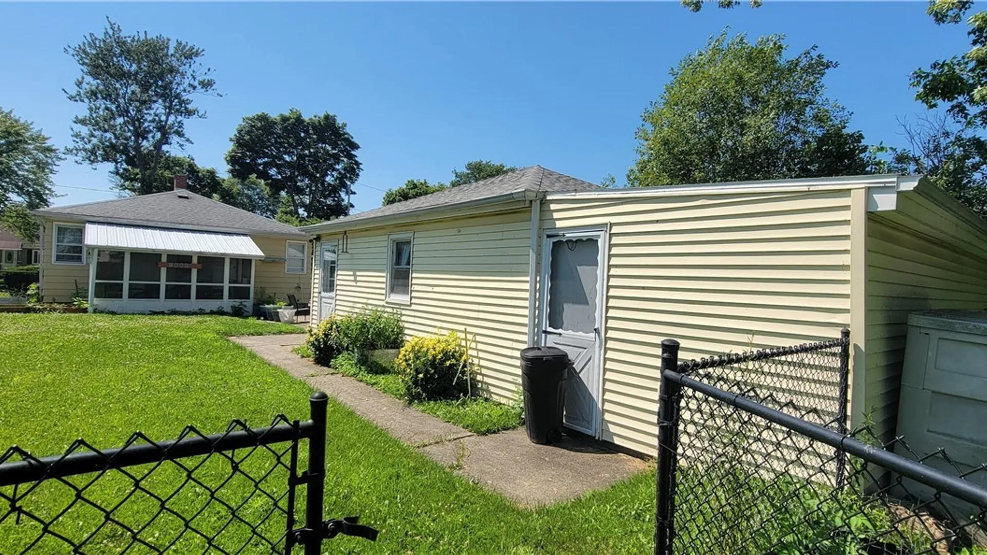 Property at 1251 94th Street, Niagara Falls, NY 14304 32