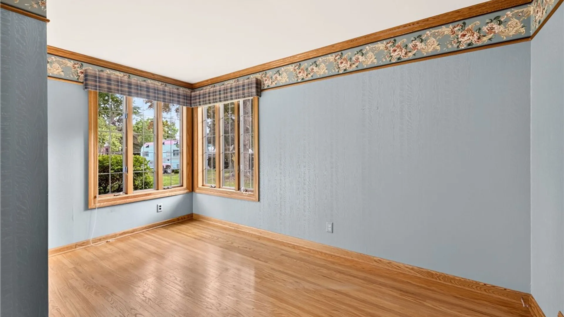 Property at 135 Orchard Park Boulevard, Irondequoit, NY 14609 20