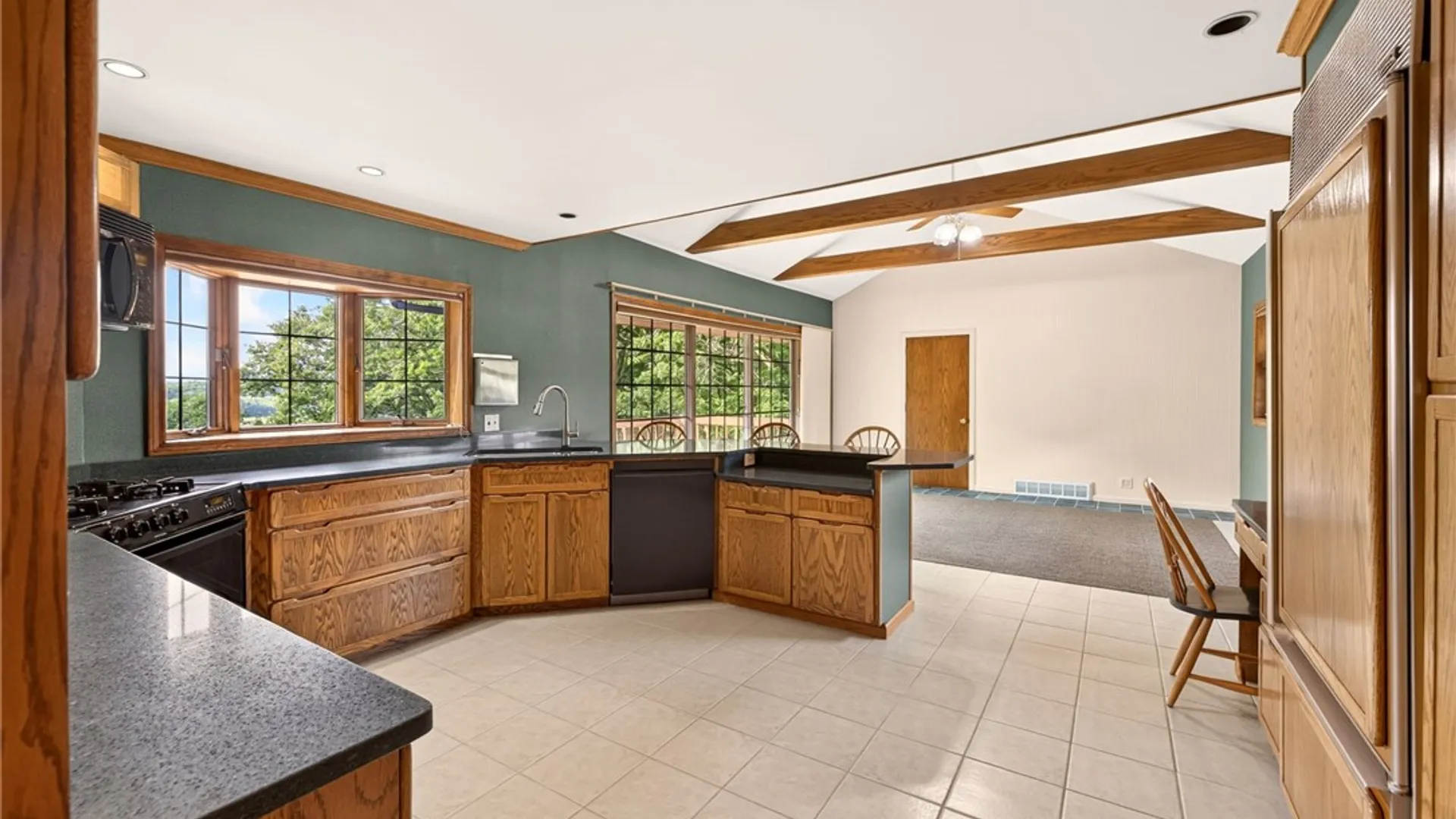 Property at 135 Orchard Park Boulevard, Irondequoit, NY 14609 22