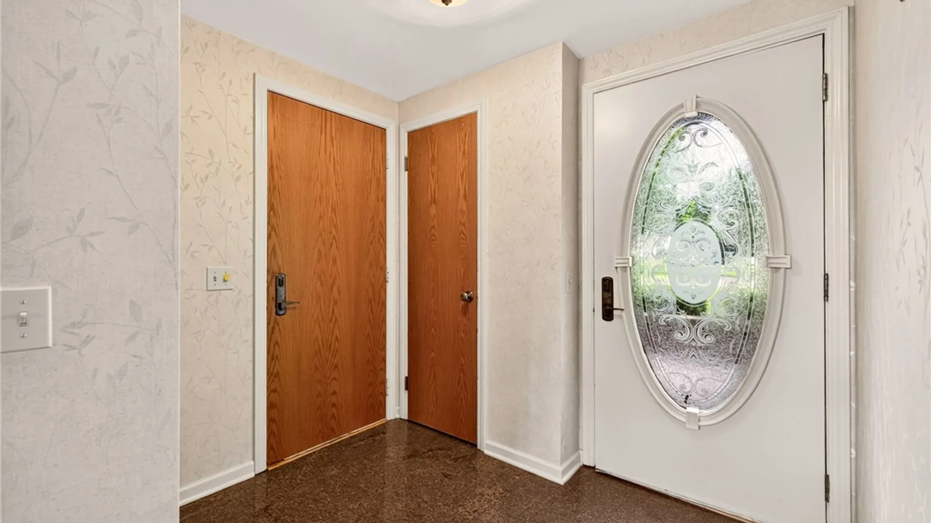 Property at 135 Orchard Park Boulevard, Irondequoit, NY 14609 5