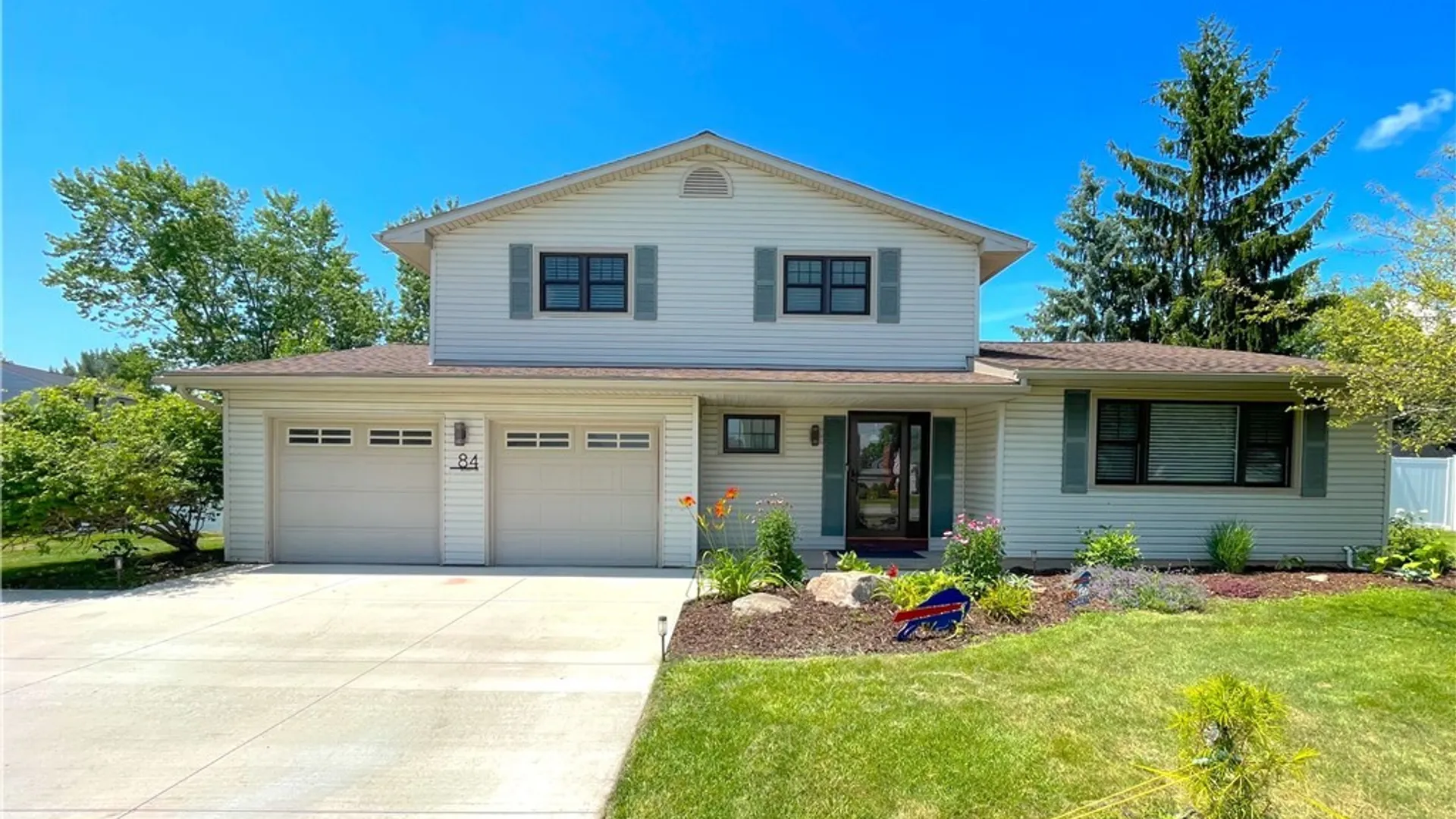 Property at 84 Regency Drive, Grand Island, NY 14072 2