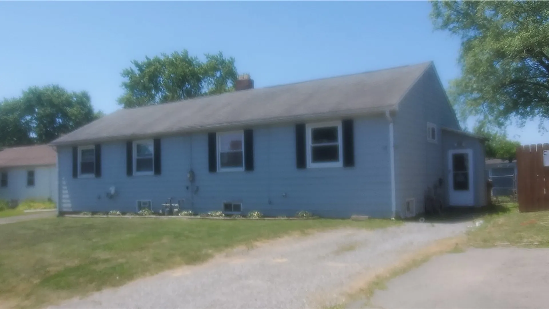Property at 18 Sandstone Drive, Cheektowaga, NY 14225 2