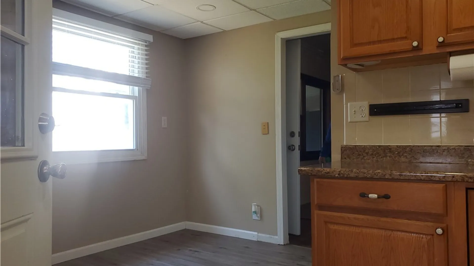 Property at 18 Sandstone Drive, Cheektowaga, NY 14225 6