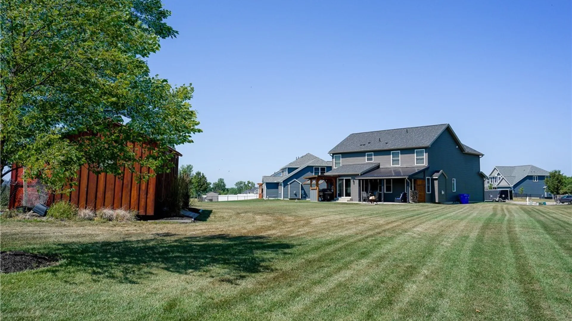 Property at 76 Jaycee Lane, West Seneca, NY 14224 33