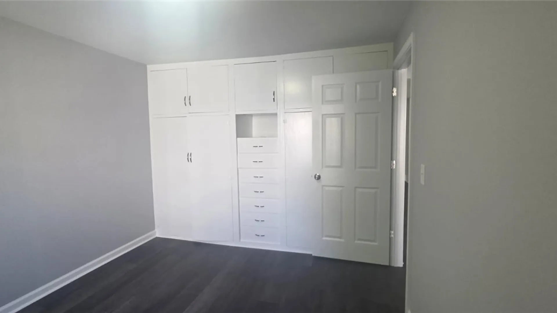 Property at 11 Euclid Avenue, Hamburg, NY 14075 16