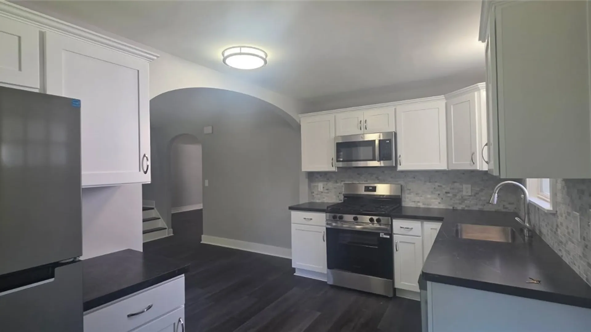 Property at 11 Euclid Avenue, Hamburg, NY 14075 5