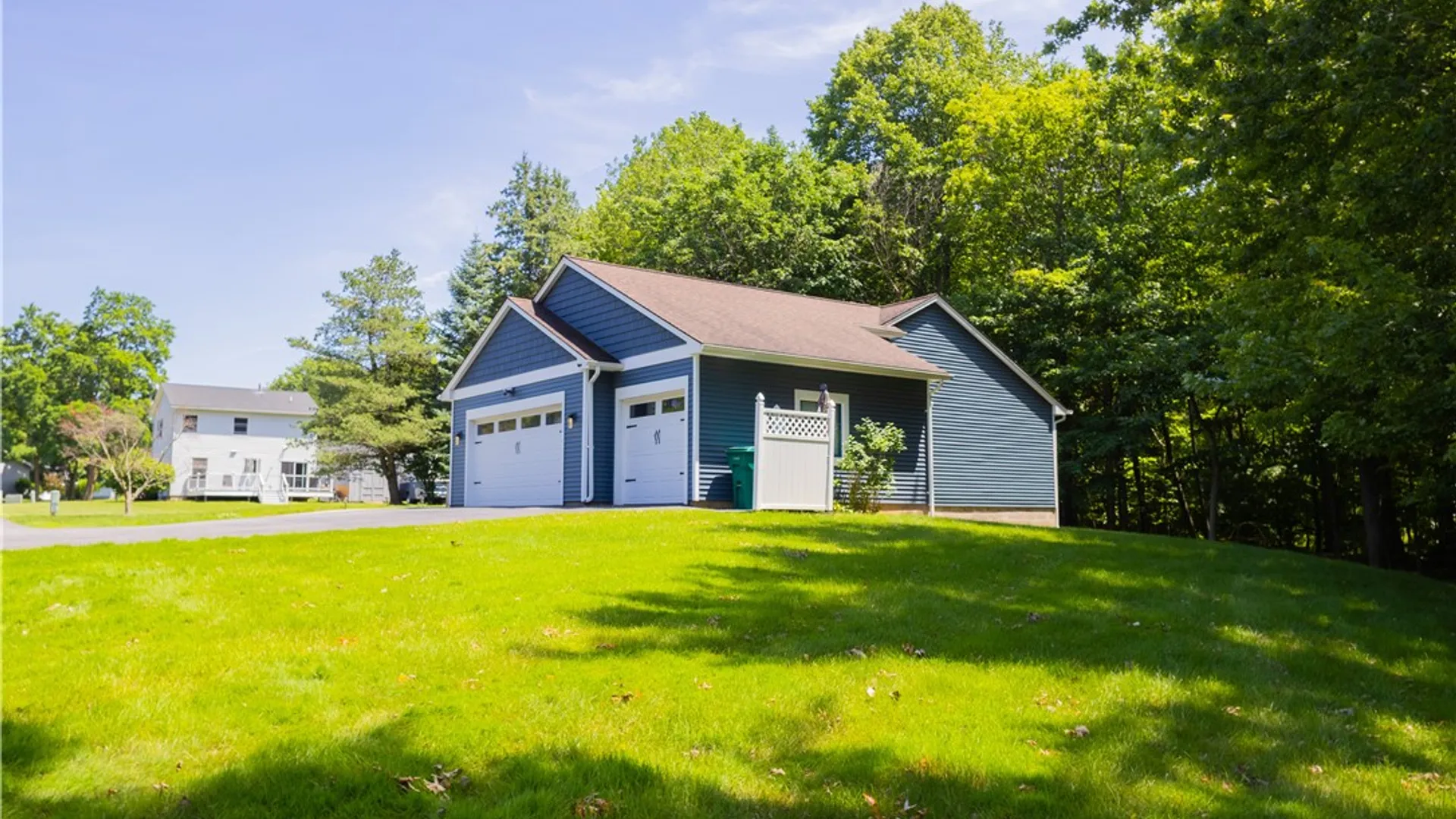 Property at 930 Friar Tuck Lane, Webster, NY 14580 2