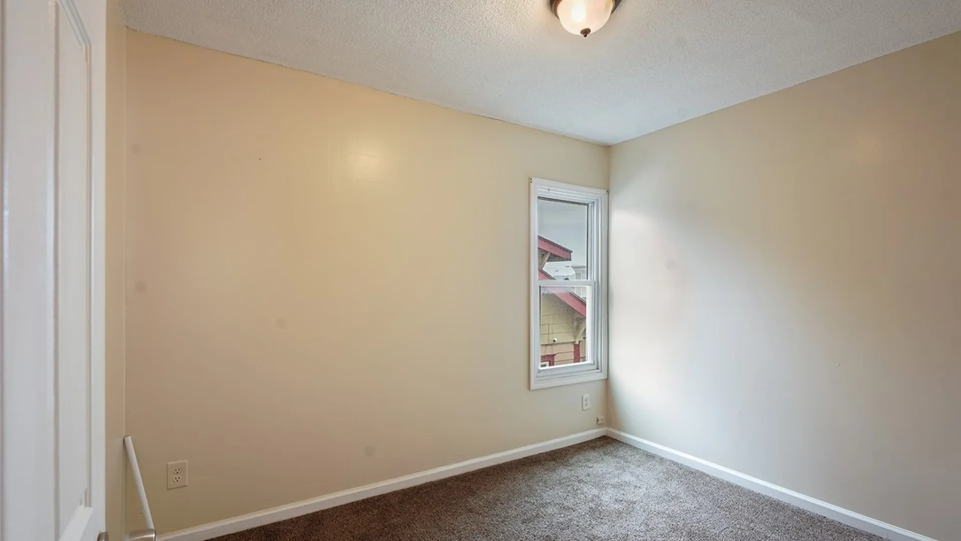 Property at 2289 Delaware Avenue, Buffalo, NY 14216 20