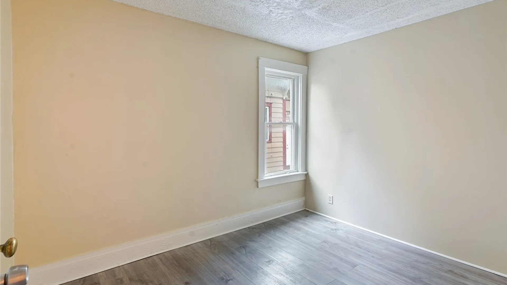 Property at 2289 Delaware Avenue, Buffalo, NY 14216 36