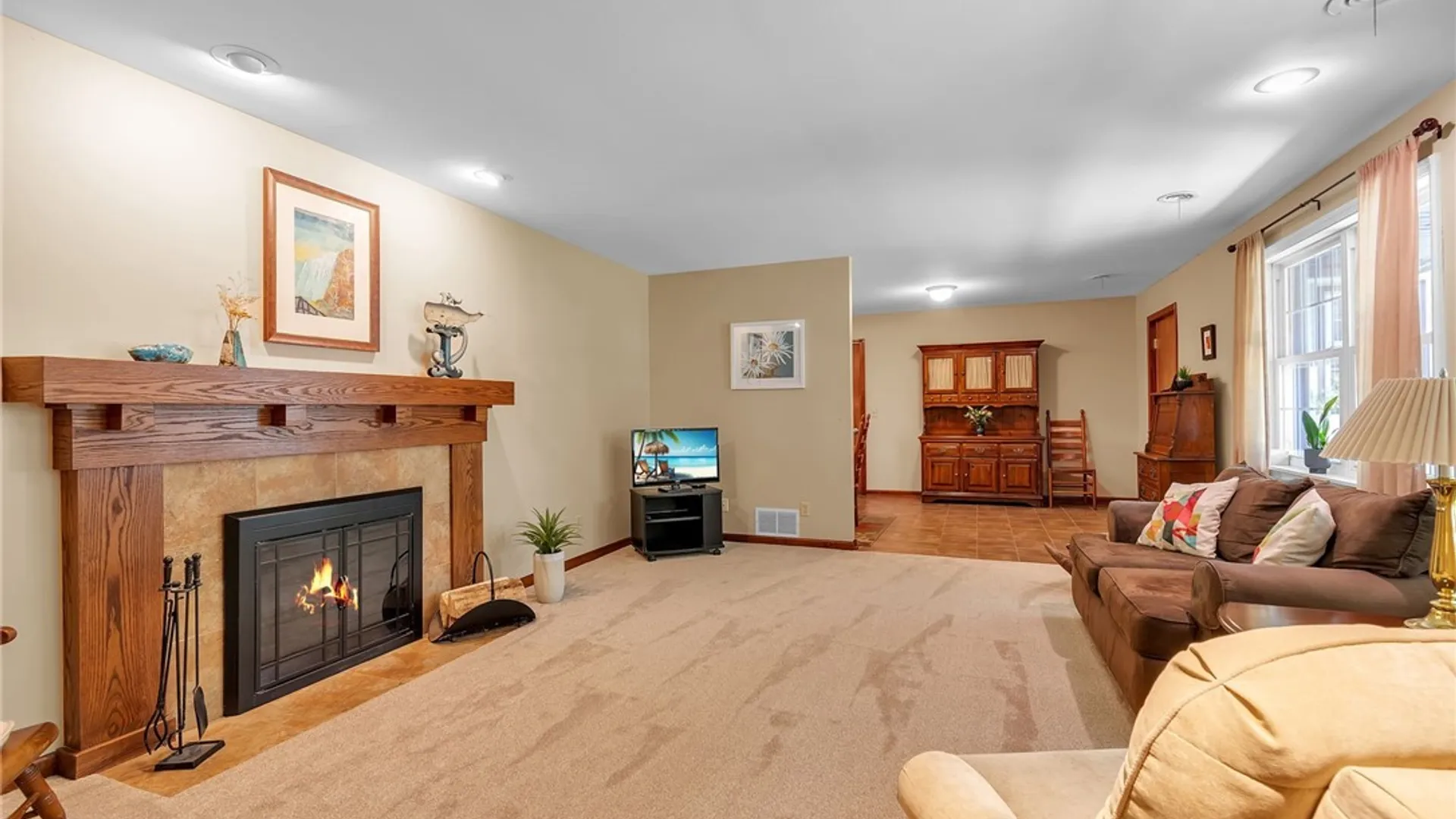 Property at 17 Highland Drive, Aurora, NY 14052 5