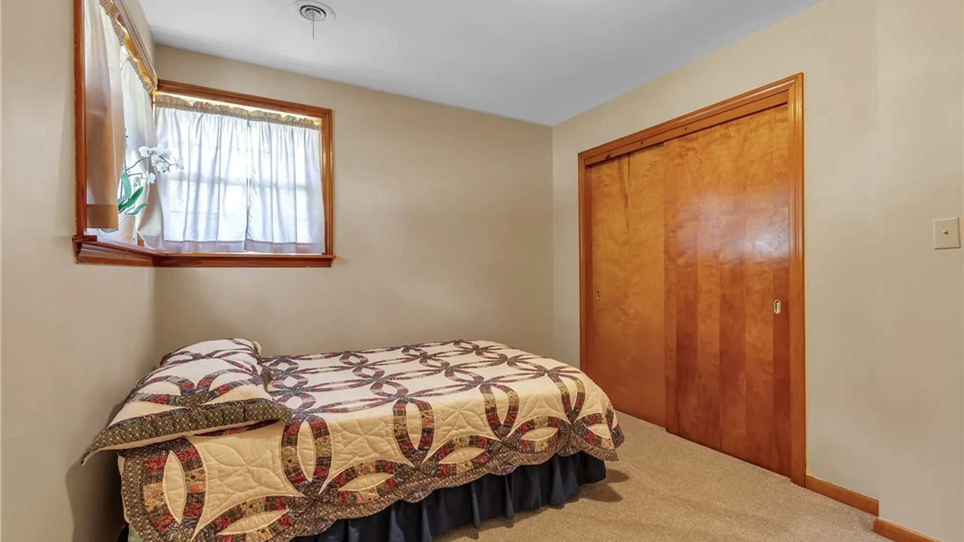 Property at 17 Highland Drive, Aurora, NY 14052 28