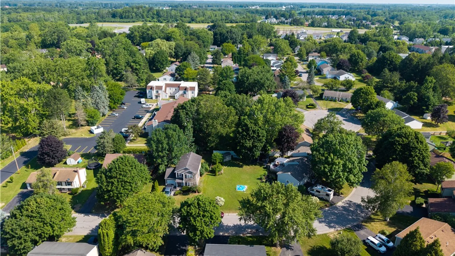 Property at 13 Trillium Lane, Henrietta, NY 14586 50