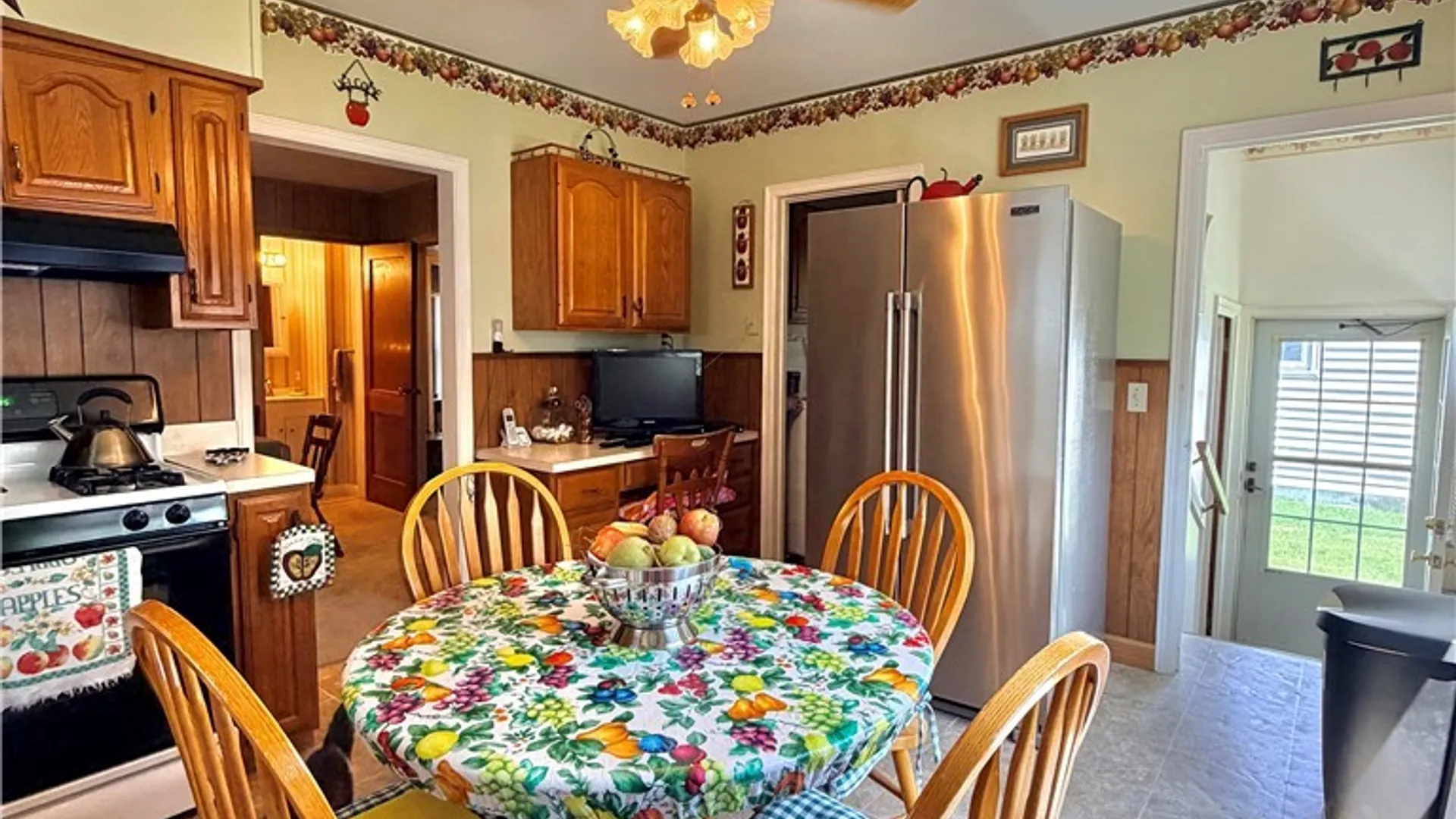Property at 40 Pulaski Street, Auburn, NY 13021 4