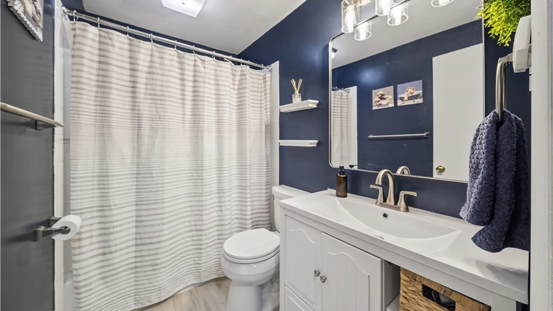 Property at 7422 Rosewood Cir, Cicero, NY 13212 16
