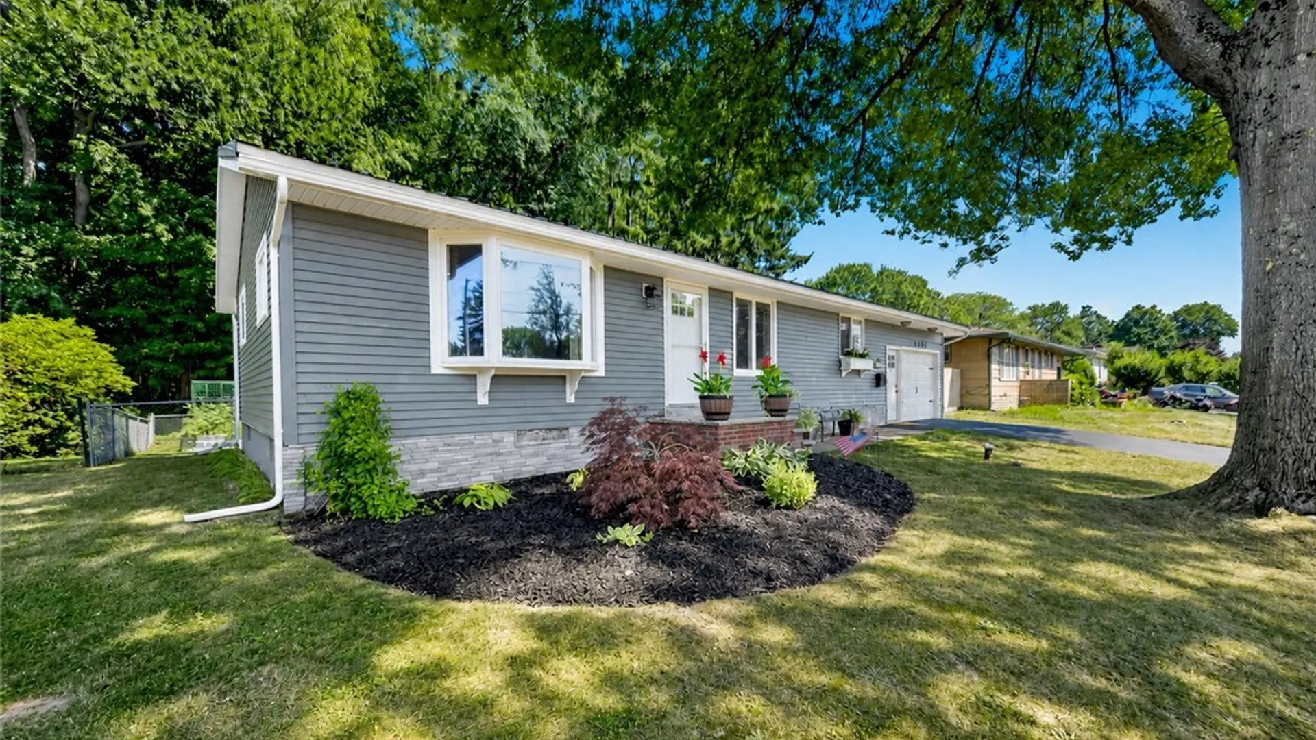 Property at 7422 Rosewood Cir, Cicero, NY 13212 2